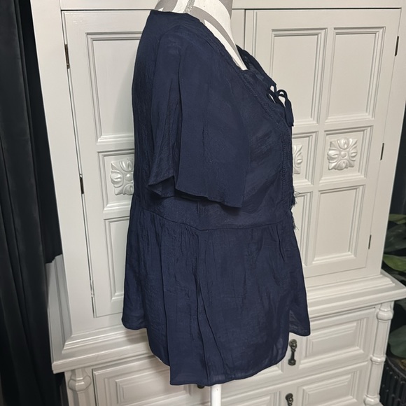 Navy Blue Nanette Lepore Blouse with Front Tie - Size M - Picture 5 of 9